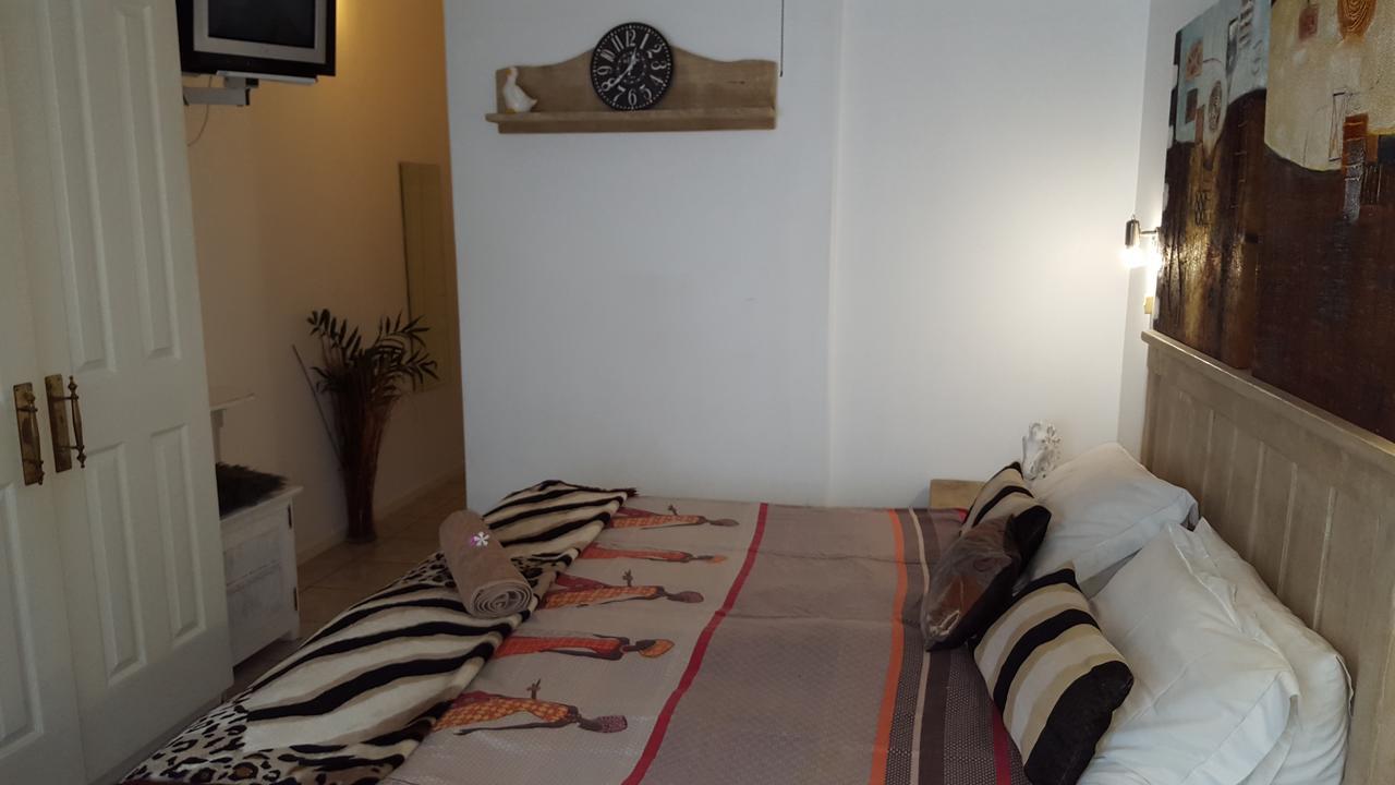 Old N New Bed & Breakfast Umhlanga Rocks エクステリア 写真