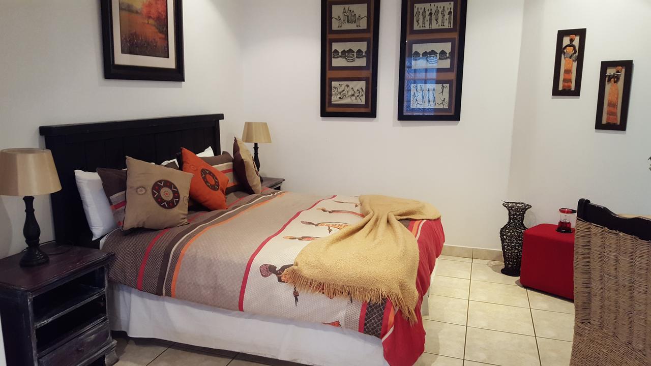 Old N New Bed & Breakfast Umhlanga Rocks エクステリア 写真